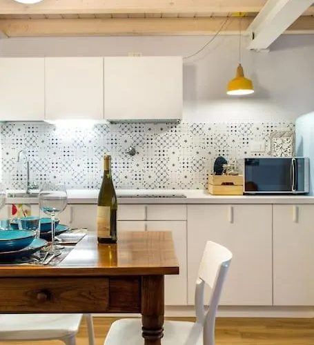 Lägenhet Intimo E Piacevole Loft Nel Cuore Pulsante Del Centro Storico *